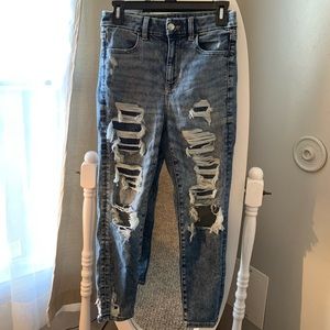Distressed Curvy Super Hi-Rise Jegging